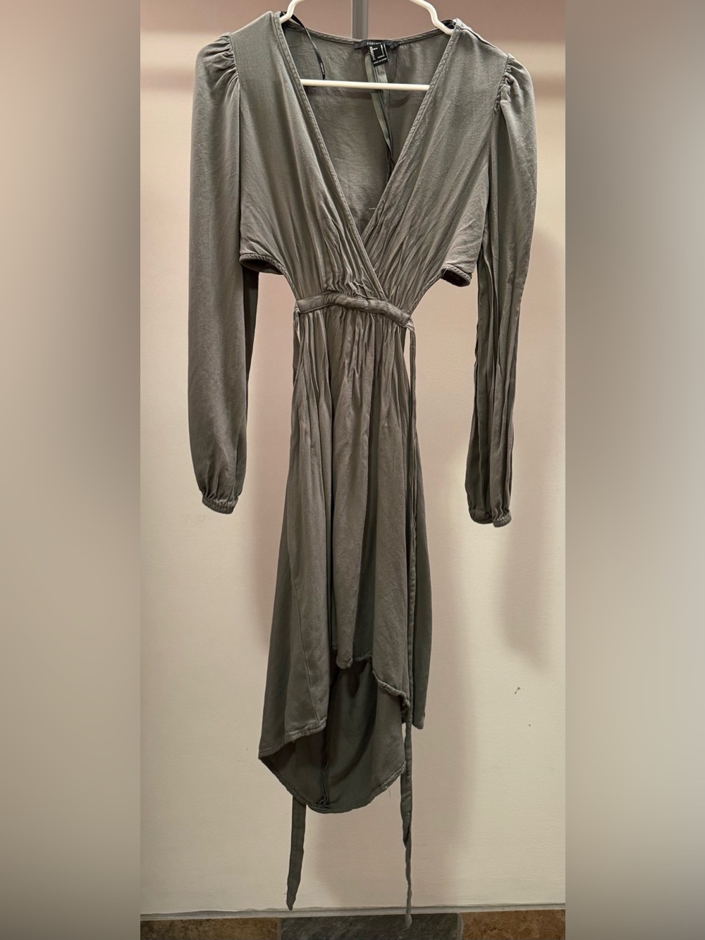 Forever 21 Long Sleeve Wrap Dress in Olive Green